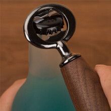 Beer Bottle Opener with Wood Handle, Drink Cap Lid Beer Bottle Opener Kitchen Tools Light Wood Color