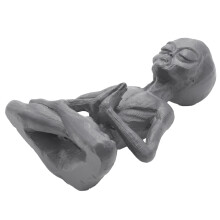 Witchcraft Meditation Alien Statue Resin Ornament Alien Garden Home Office Yard Art Decor for Indoor Outdoor