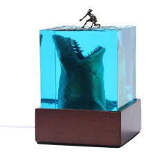 Ocean Beast Surfer Mikro-Landschaft Nachtlicht Dekoration Handgefertigte Harz Handwerk Meereslebewesen Liebhaber