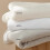 Couverture polaire GentleSoft blanche, format double 84 x 90 pouces 3