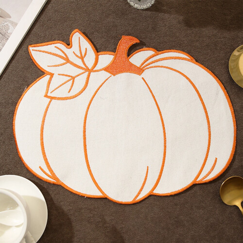 Mata Boird Bróidnithe Pumpkin Oíche Shamhna 14.9x11 orlach