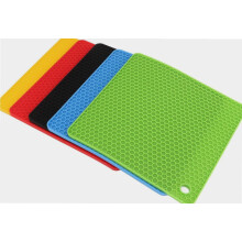 Tappetini sottopentola in silicone, spessi, quadrati, multiuso, resistenti al calore, ideali per la cucina.