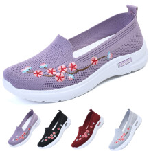 Casual dameswandelsneakers met geborduurde bloemen, instappers