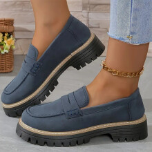 Mocassins rétro bleu foncé à bout rond givré pour femme, chaussures habillées décontractées à talon moyen – Parfaits pour la mode