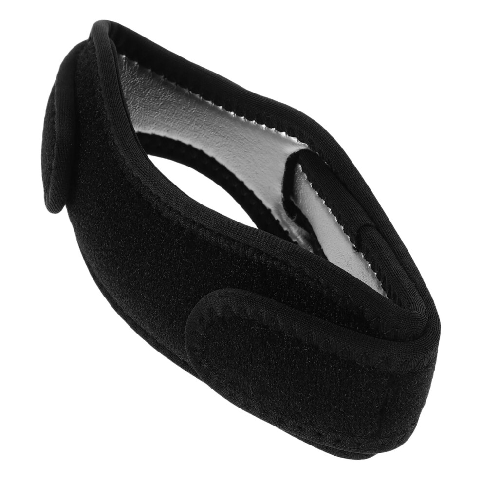 Adjustable Patella Knee Brace Strap with NonSlip Grip for Running Basketball and Sports