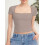 T-shirt da donna a maniche corte con scollo quadrato, foderata, basic, vestibilità slim. 1