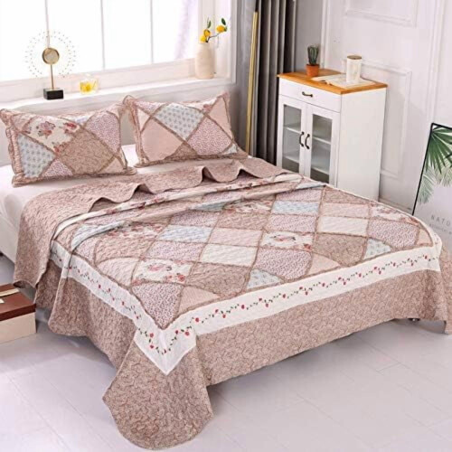 Queen Light Pink Floral Reversible Quilt Set 3-Piece 1