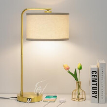 Dimmbare goldene Nachttischlampe mit USB-Anschlüssen, beigefarbenem Trommelschirm, inklusive 9-W-LED-Leuchtmittel – kompatibel mit US-Steckdosen