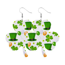 Boucles d'oreilles géométriques vertes en forme de chapeau pour la Saint-Patrick, en polyuréthane, pour femme. Bijou de fête à offrir.