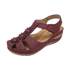 Sandali con zeppa e plateau a punta chiusa da donna, sandali comodi da donna con fiori traforati, punta tonda, suola morbida