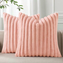 Housses de coussin en fausse fourrure rose poudré 18x18