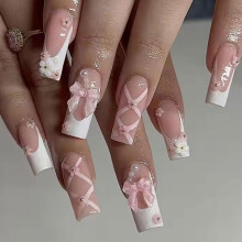 Uñas postizas con forma de ataúd de MapleMart (24 unidades)