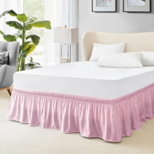 Kingsize bedrok in stoffig roze met een valhoogte van 45 cm en elastische rand.