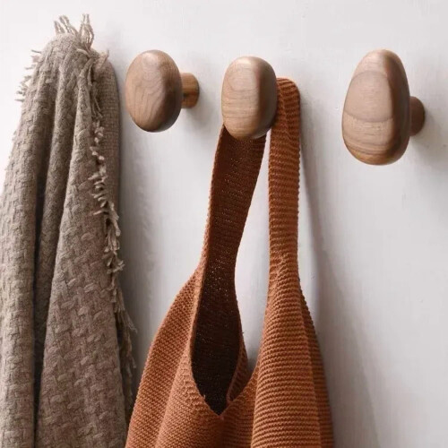 Scandinavian Solid Wood Wall Hook – Pebble Shape 2