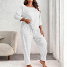 Pyjamaset voor dames in grote maten, zomerpyjamaset met ronde hals, top met korte mouwen en broek.