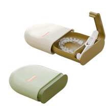 Retainer Case Invisible Aligner Storage Box Creamy Color Compact Design for Travel and Kids