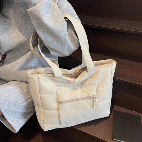Gesteppte Canvas-Schultertasche Beige 65 x 44 cm