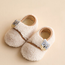 Winter Infant Shoes & Socks: Soft-Sole, Non-Slip Pre-Walking Shoes with Rabbit/Frog Designs, Easy Closure – Compatible with Newborns & Toddlers