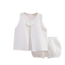 Completo da bambina in garza tinta unita, composto da 2 pezzi: top senza maniche e pantaloncini, doppio strato traspirante – compatibile con gli