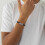 Pulsera de cuero para hombre con cierre magnético e inicial. 4