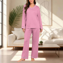 Conjunto de pijama feminino de manga comprida com decote em V e modelagem solta.