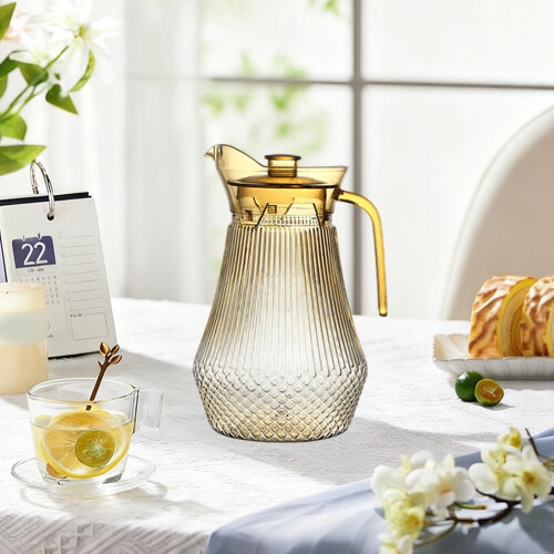 Πλαστική κανάτα 1.5L με στόμιο για ράστα ράτσας πάπιας, κίτρινη 1
