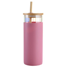 Gobelet isotherme de 590 ml (20 oz) Ă simple paroi avec housse de protection, couvercle en bois et paille (rouge)