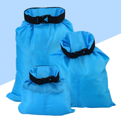 Ensemble de trois sacs étanches pour kayak et bateau