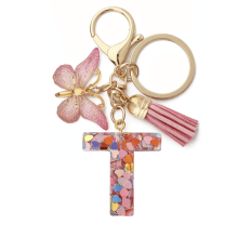 26Letter Keychain Initial Letter Keyring Alphabet Resin Flower Key Chain with Butterfly Tassel Pendant Handbag Purse Charm Pink Petal Keyring