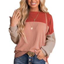 Moda femenina 2023: Camisetas de punto de manga larga con cuello redondo y bloques de color.