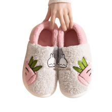 Pantoufles d'intérieur en peluche lapin pour femmes, chaudes et moelleuses, avec semelle épaisse, mignonnes et antidérapantes, idéales pour la