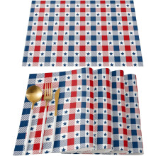 Set van 6 placemats met sterren en buffelruitmotief, ter ere van 4 juli.