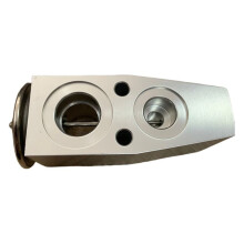 Compressor Expansion Valve A/C Expansion Valve 673003704 for President Ghibli Levante MC