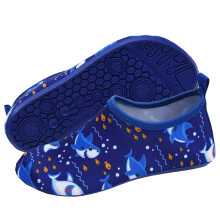 Waterschoenen voor meisjes, geschikt voor strand, zwembad en andere buitenactiviteiten. Lichtgewicht, comfortabele sandalen met cartoonprint voor