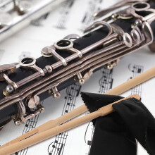 Flute Cleaning Kit 1 Set (1 Rod + 2 Cloths) in Black for Flute and Musical Instruments Care