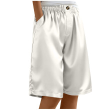 Shorts femininos casuais com cintura elástica, bolsos laterais e detalhe de botão – modelagem reta e solta, ideal para praia, férias e uso