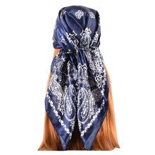 Lenço de seda feminino com estampa de flores de caju em cetim, ideal para primavera e verão.