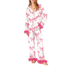 Conjunto de pijama de casal para o Dia dos Namorados, manga comprida e modelagem solta.