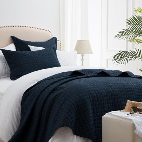 Navy Queen Quilt Set Diamond Pattern 3-Piece All-Season