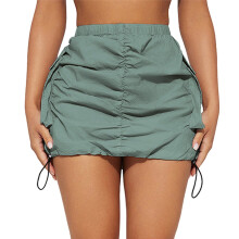 Damen-Cargo-Minirock mit hohem Bund, Taschen, seitlichem Kordelzug und geraffter, figurbetonter Passform – Grün, geeignet für sommerliche