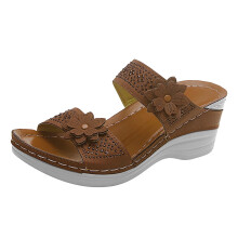 Pantoufles compensées à talons hauts, style rétro décontracté, fleuries, pour femmes, en promotion. Disponibles en largeurs larges.