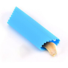 Blue Silicone Garlic Peeler Tube for Fast Garlic Peeling and Minimal Hand Contact Kitchen Tool
