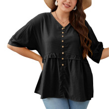 Zachte, huidvriendelijke damesblouse met korte mouwen, V-hals en ruches aan de zoom, losse pasvorm, knoopsluiting en peplumtop, perfect voor een
