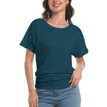 Top de manga corta con escote barco y fruncido lateral para mujer.
