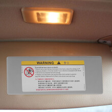 Pare-soleil gris pour rétroviseur intérieur de voiture, anti-éblouissement et facile à installer à l'intérieur du véhicule.