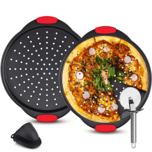 Pizzapanne i karbonstål med non-stick belegg og silikon