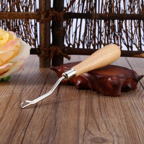 6.3inch Wooden Bent Latch Hook Crochet Needle Hook Tool 1