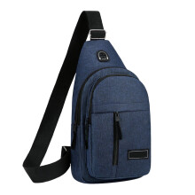 Waterdichte nylon crossbodytas met koptelefoonopening, outdoor wandelrugzak, kantoor- en zakelijke borsttas