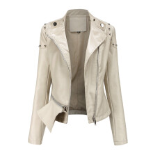 Damesjas van imitatieleer met reverskraag, effen kleur, lange mouwen, losse pasvorm, slanke pasvorm, motorpak, jas met riem, wit