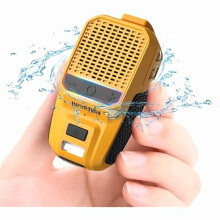 Altavoz Bluetooth con clip, luz RGB y linterna, altavoz portátil resistente al agua (no magnético), micrófono con cancelación de ruido integrado